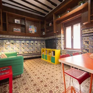 Arc House Only Adults Sevilla